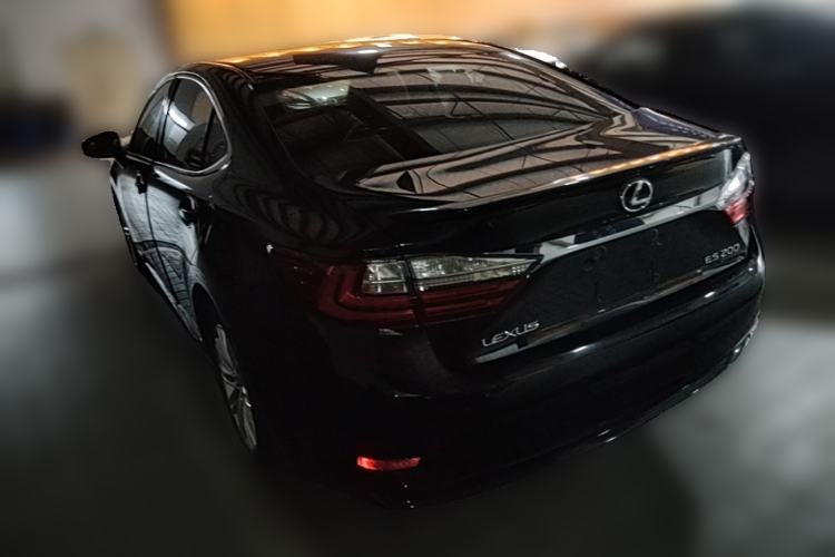 Used Lexus ES 2015 200 Elite Edition Rear Left 45 Deg