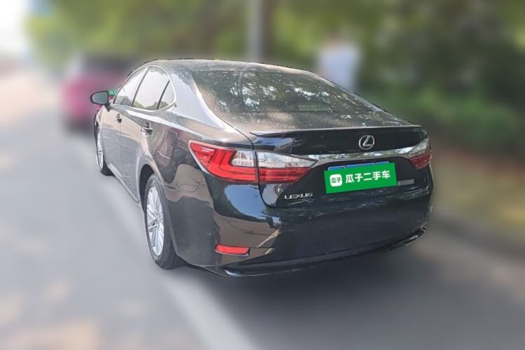 Used Lexus ES 2015 200 Comfort Edition Rear Left 45 Deg