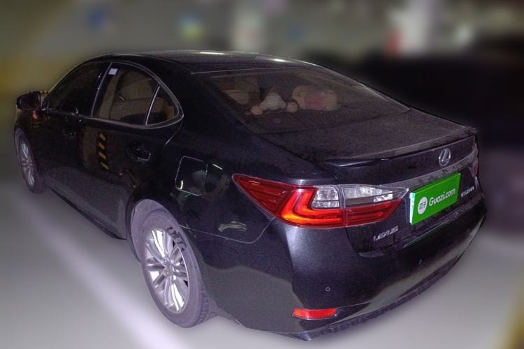 Used Lexus ES 2015 200 Elite Edition Rear Left 45 Deg