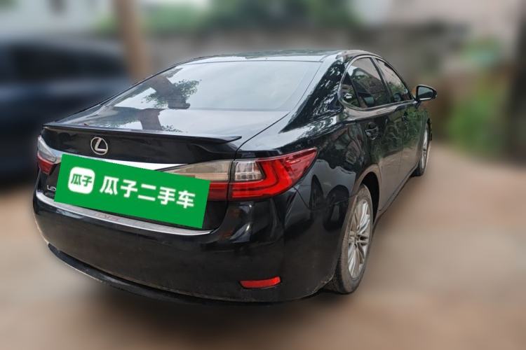 Used Lexus ES 2015 200 Elite Edition Rear Right 45 Deg