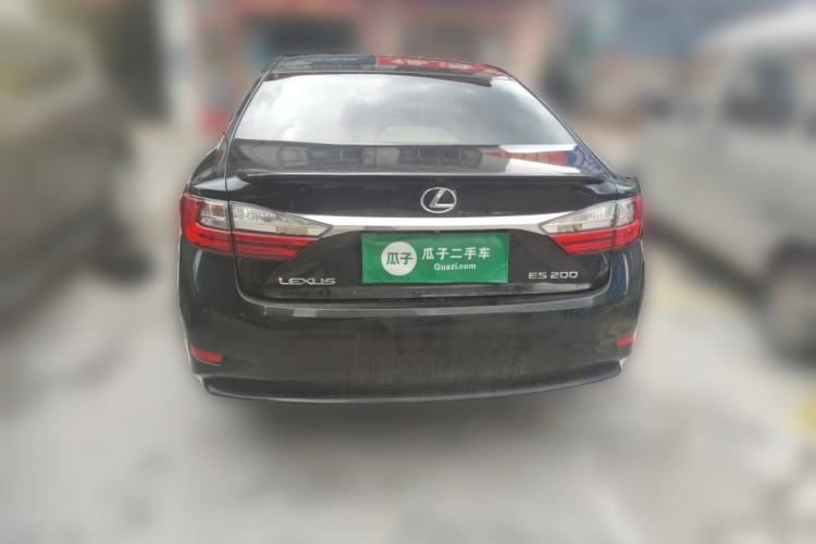 Used Lexus ES 2015 200 Elite Edition Rear