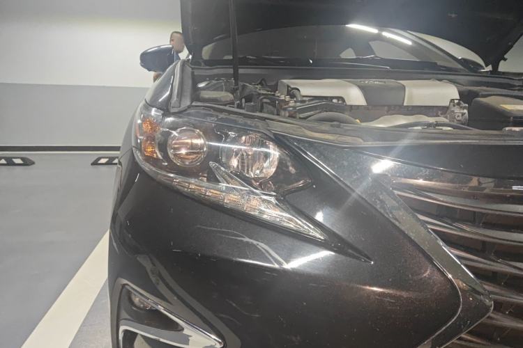 Used Lexus ES 2015 200 Comfort Edition Right Front Headlight