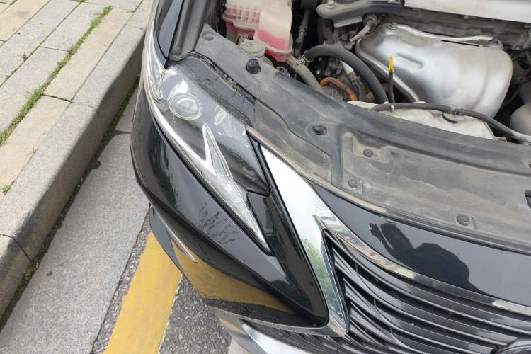 Used Lexus ES 2015 300h Comfort Edition Right Front Headlight