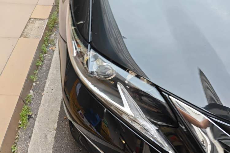 Used Lexus ES 2015 300h Comfort Edition Right Front Headlight