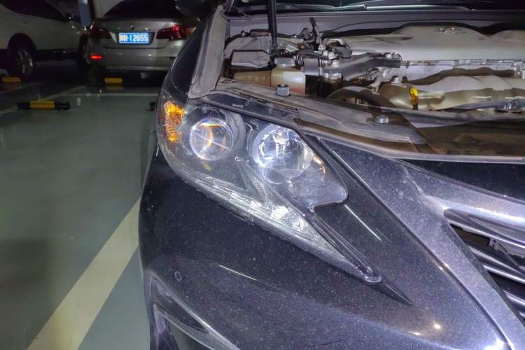 Used Lexus ES 2015 300h Comfort Edition Right Front Headlight