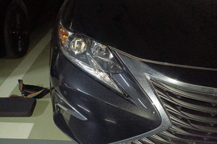 Used Lexus ES 2015 200 Elite Edition Right Front Headlight