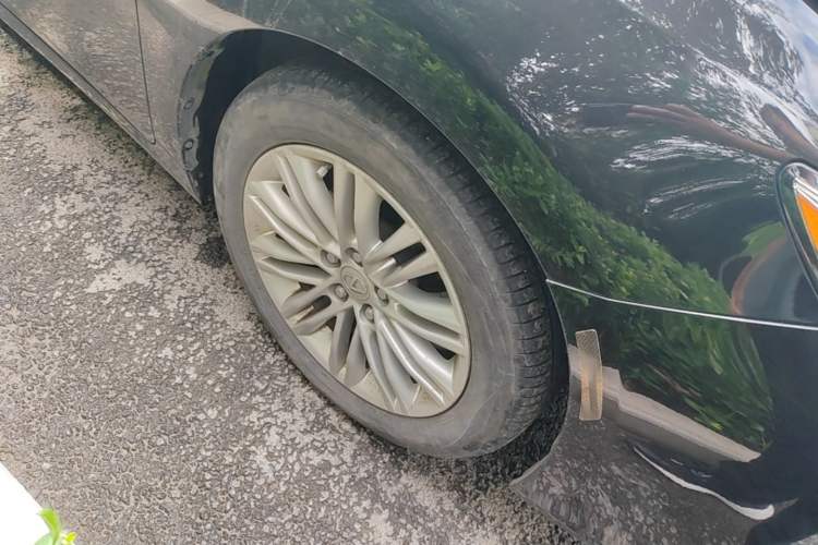 Used Lexus ES 2015 200 Comfort Edition Right Front Wheel Hub