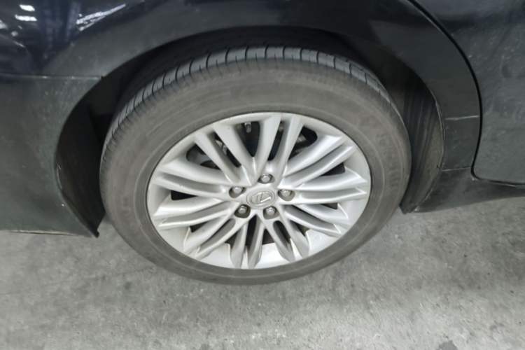 Used Lexus ES 2015 200 Elite Edition Right Rear Wheel Hub