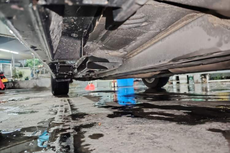 Used Lexus ES 2015 200 Elite Edition Right Side Sill