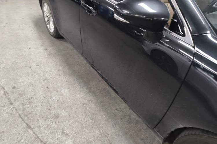 Used Lexus ES 2015 200 Elite Edition Right Side Sill