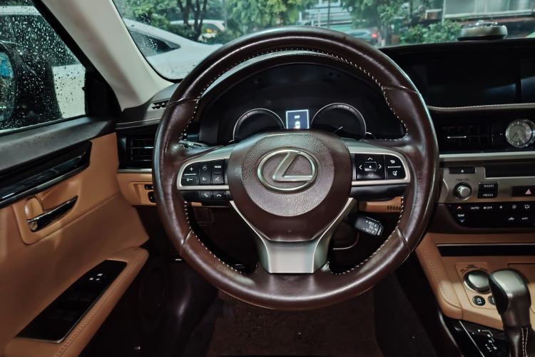 Used Lexus ES 2015 200 Elite Edition Steering Wheel