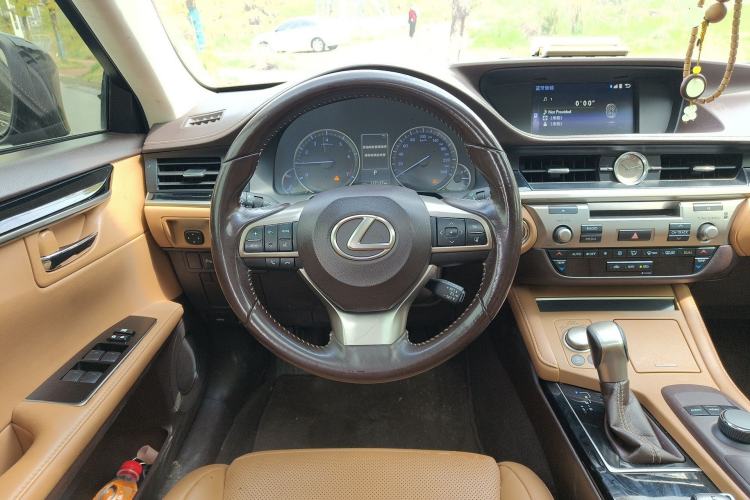 Used Lexus ES 2015 200 Elite Edition Steering Wheel
