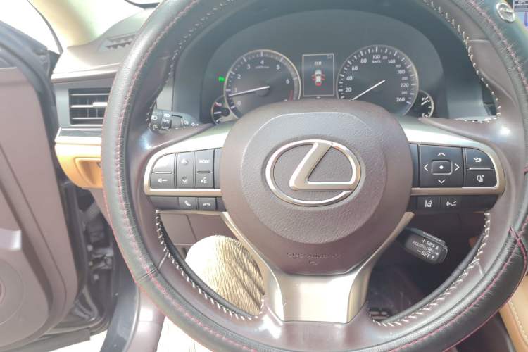 Used Lexus ES 2015 200 Comfort Edition Steering Wheel