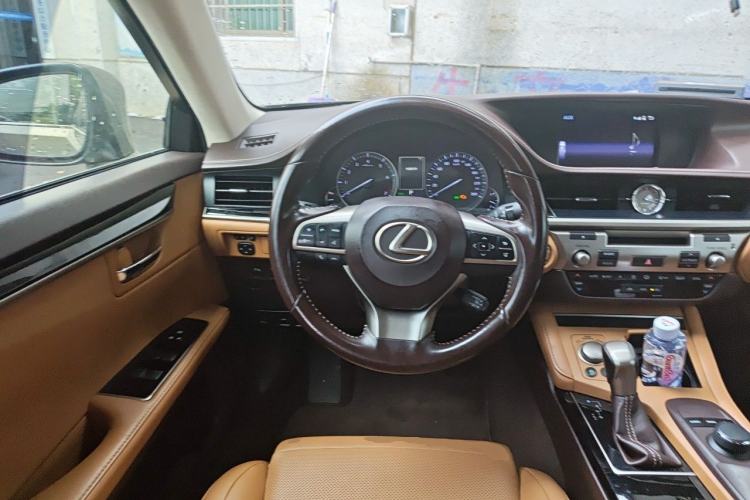 Used Lexus ES 2015 200 Elite Edition Steering Wheel