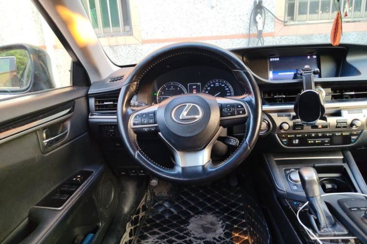 Used Lexus ES 2015 200 Elite Edition Steering Wheel