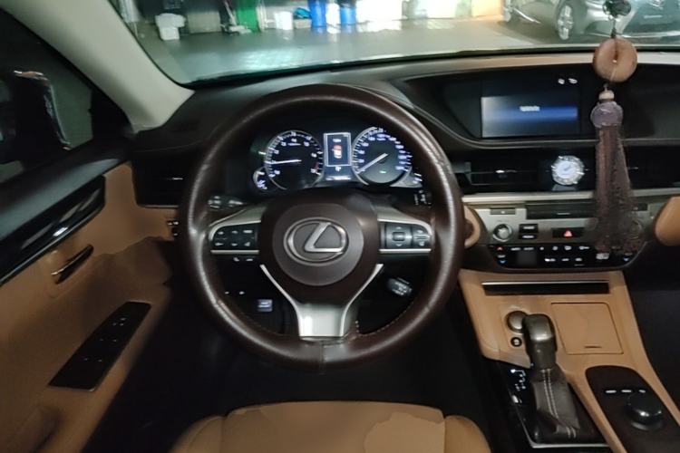 Used Lexus ES 2015 200 Elite Edition Steering Wheel