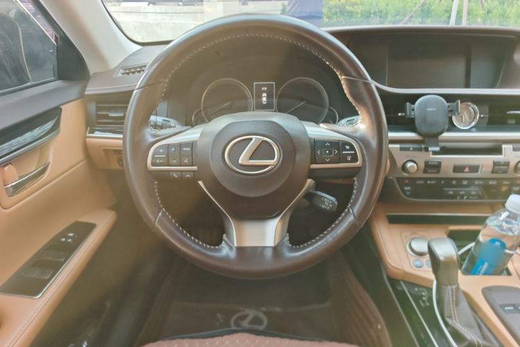 Used Lexus ES 2015 200 Elite Edition Steering Wheel