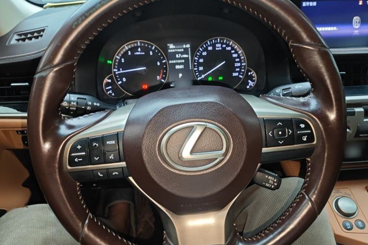 Used Lexus ES 2015 200 Elite Edition Steering Wheel