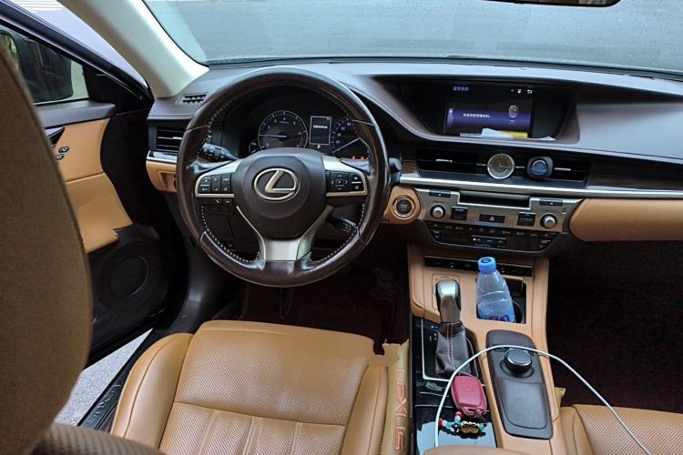 Used Lexus ES 2015 250 Elegant Edition Steering Wheel