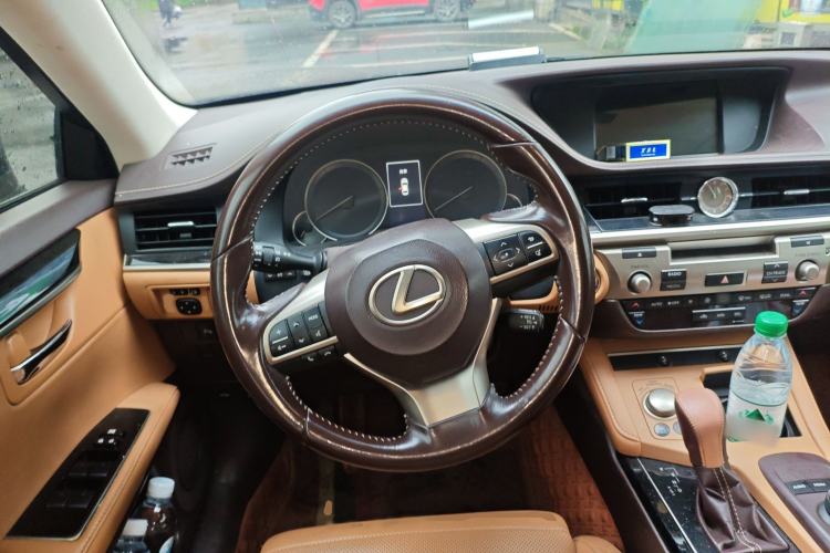 Used Lexus ES 2015 200 Elite Edition Steering Wheel