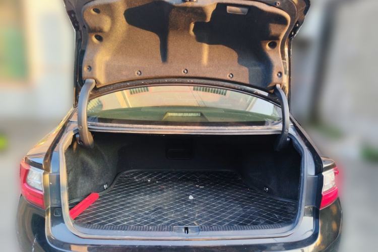 Used Lexus ES 2015 200 Elite Edition Trunk