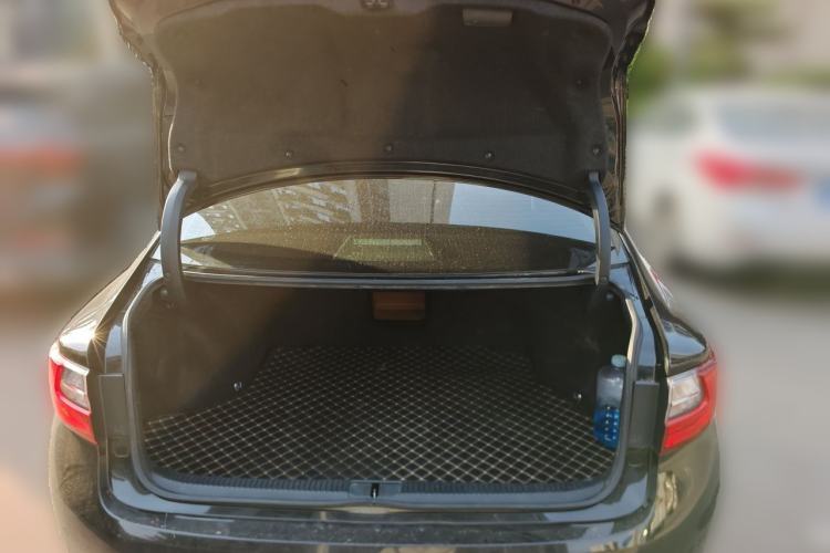 Used Lexus ES 2015 200 Elite Edition Trunk