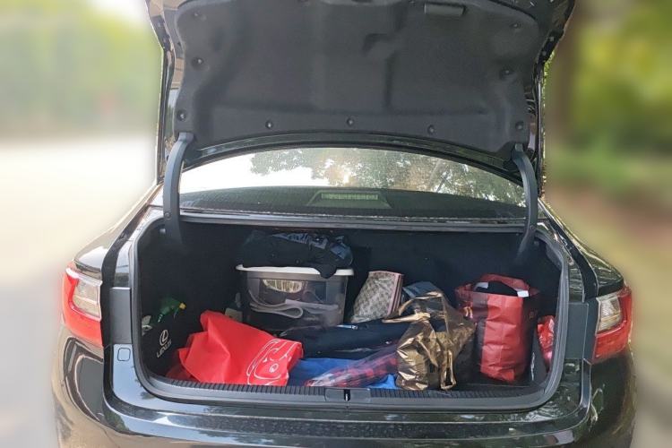 Used Lexus ES 2015 200 Comfort Edition Trunk