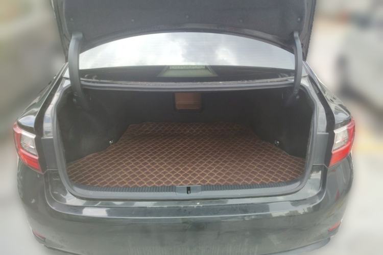 Used Lexus ES 2015 200 Elite Edition Trunk