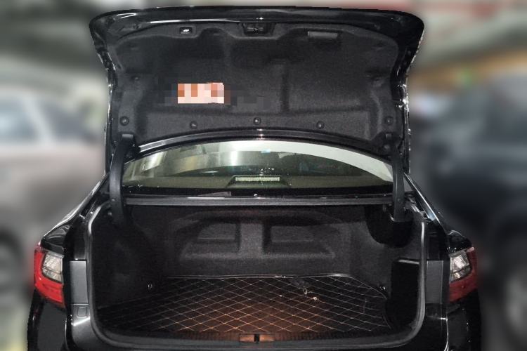Used Lexus ES 2015 300h Luxury Edition Trunk