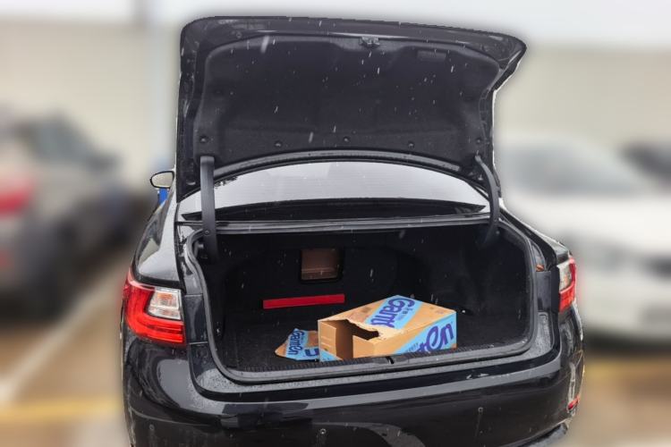 Used Lexus ES 2015 200 Elite Edition Trunk