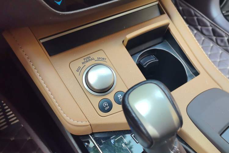Used Lexus ES 2015 200 Comfort Edition Vehicle Key