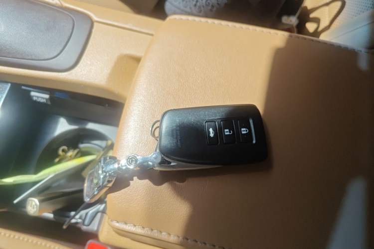 Used Lexus ES 2015 200 Elite Edition Vehicle Key