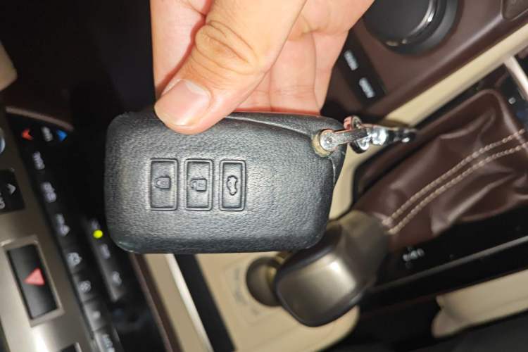 Used Lexus ES 2015 200 Comfort Edition Vehicle Key