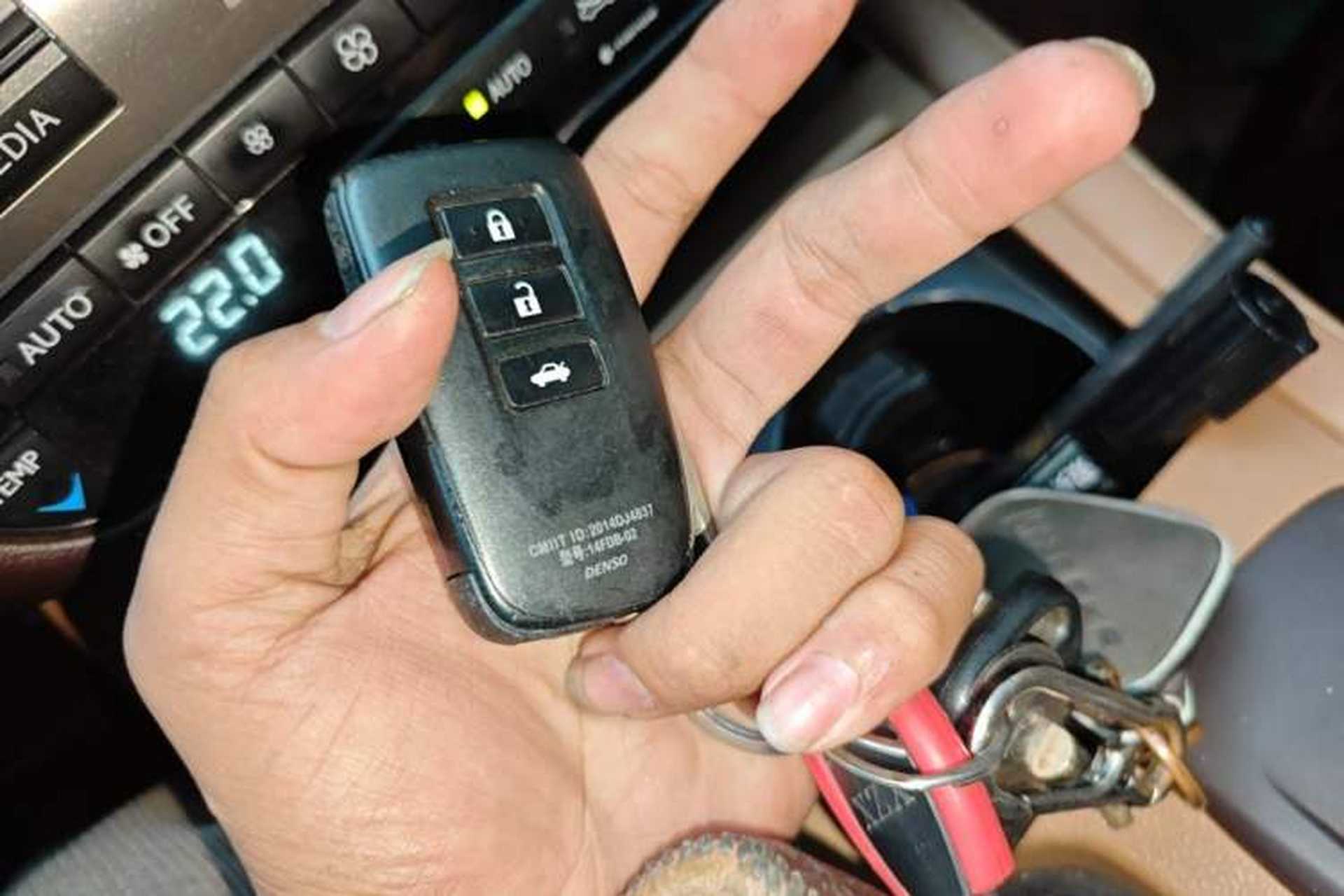 Used Lexus ES 2015 200 Elite Edition Vehicle Key