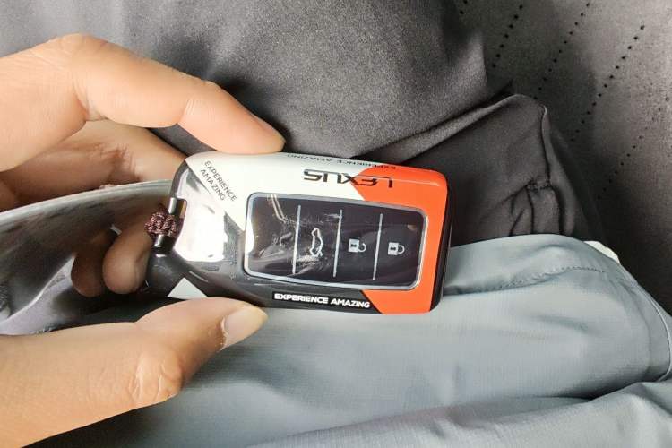 Used Lexus ES 2015 200 Comfort Edition Vehicle Key
