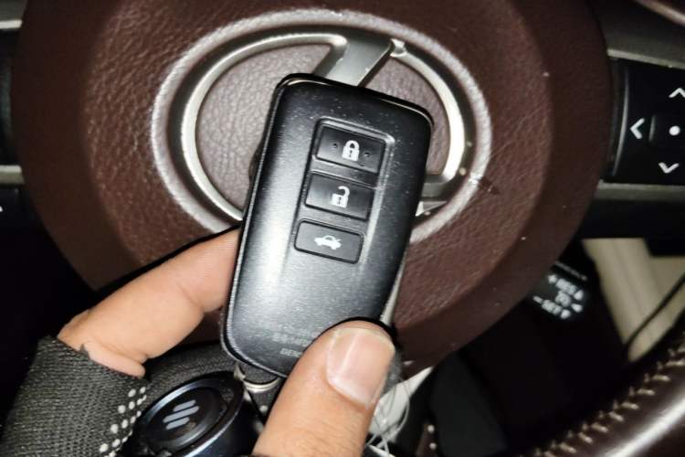 Used Lexus ES 2015 200 Elite Edition Vehicle Key