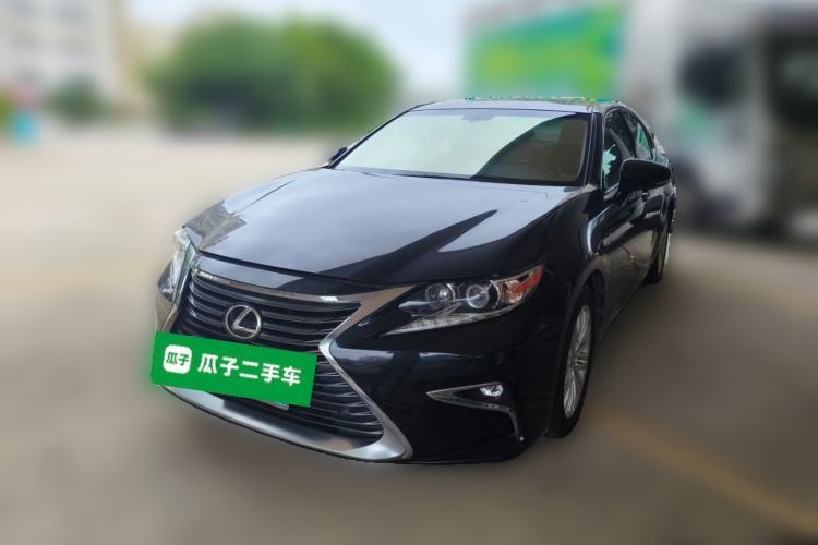 Used Lexus ES 2015 250 Elegant Edition Guazi used car, China used car export, Used car for sale, Used Lexus cars, Cheapest cars for sale