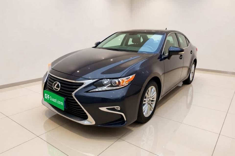 Lexus ES 2015