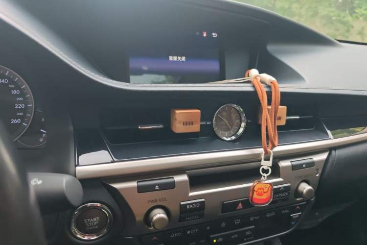 Used Lexus ES 2015 200 Comfort Edition Audio And AC Panel