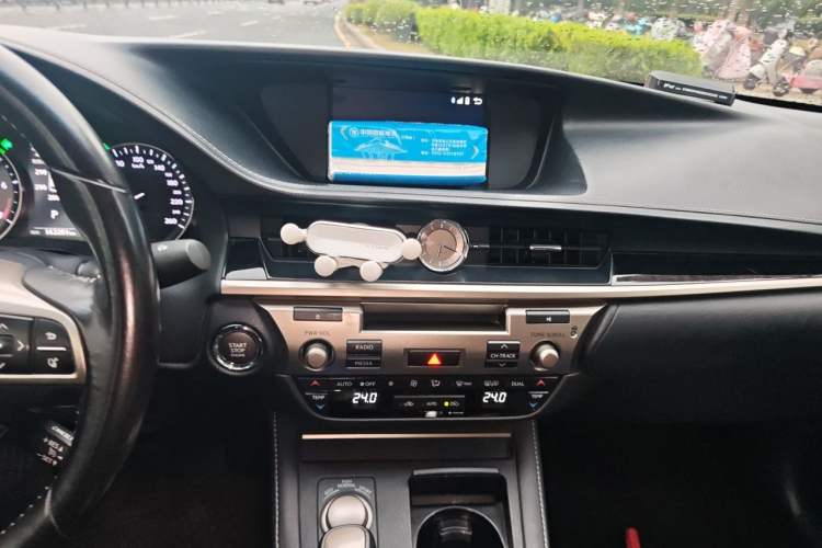 Used Lexus ES 2015 200 Elite Edition Audio And AC Panel