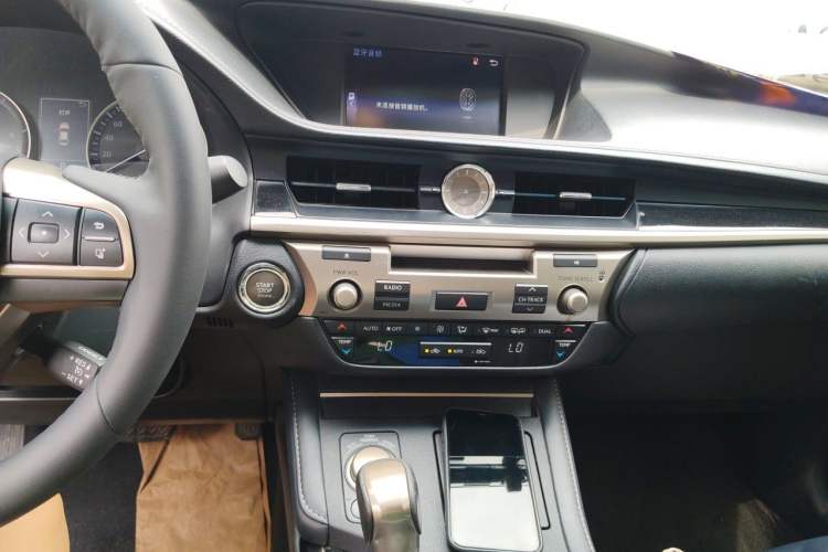 Used Lexus ES 2015 200 Elite Edition Audio And AC Panel
