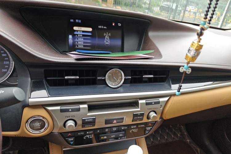 Used Lexus ES 2015 200 Elite Edition Audio And AC Panel