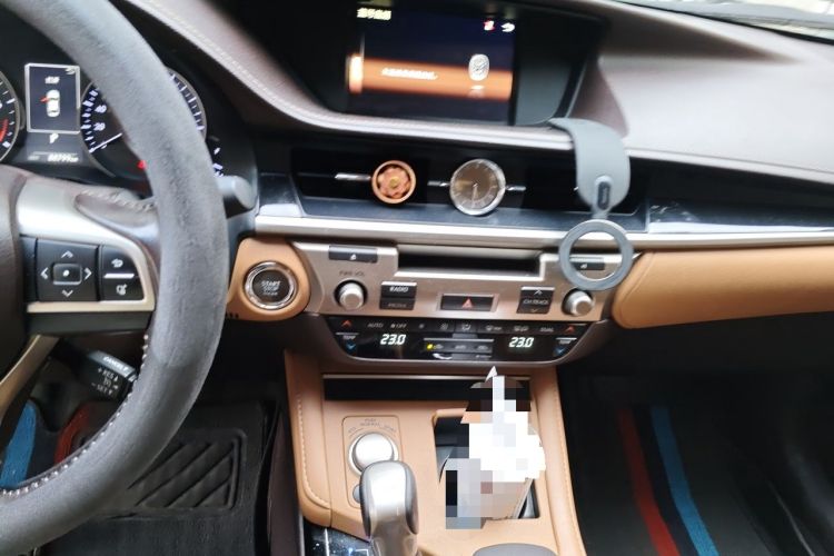Used Lexus ES 2015 200 Elite Edition Audio And AC Panel