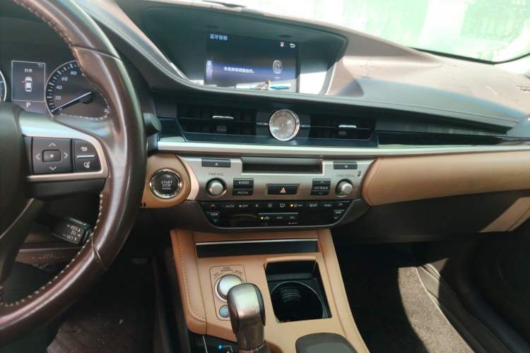 Used Lexus ES 2015 200 Elite Edition Audio And AC Panel