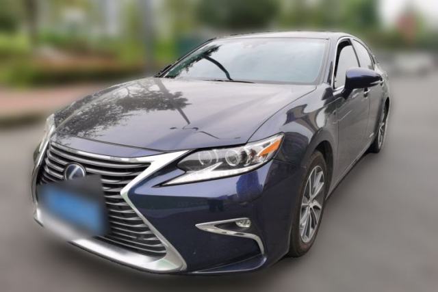 Used Lexus ES 2015 300h Luxury Edition