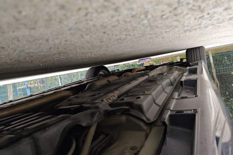 Used Lexus ES 2015 200 Elite Edition Chassis Rear Left