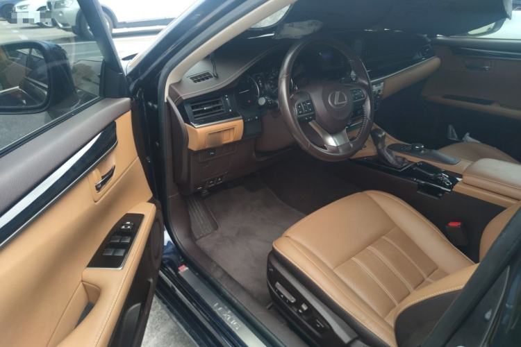Used Lexus ES 2015 200 Elite Edition Driver Seat