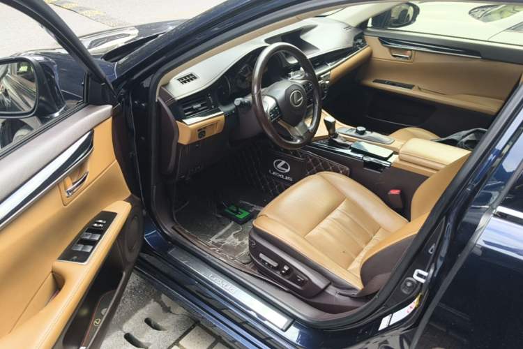 Used Lexus ES 2015 200 Elite Edition Driver Seat
