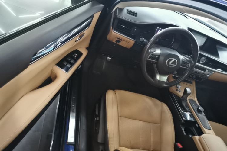 Used Lexus ES 2015 200 Elite Edition Driver Seat