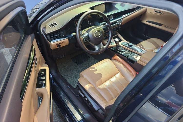 Used Lexus ES 2015 200 Elite Edition Driver Seat